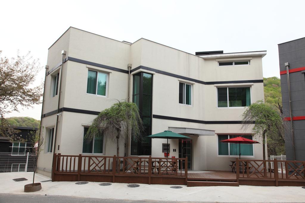 Hwangto Green Village Pension Yongin Extérieur photo