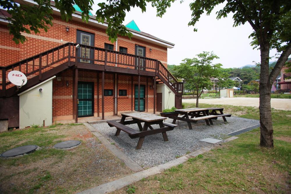 Hwangto Green Village Pension Yongin Extérieur photo
